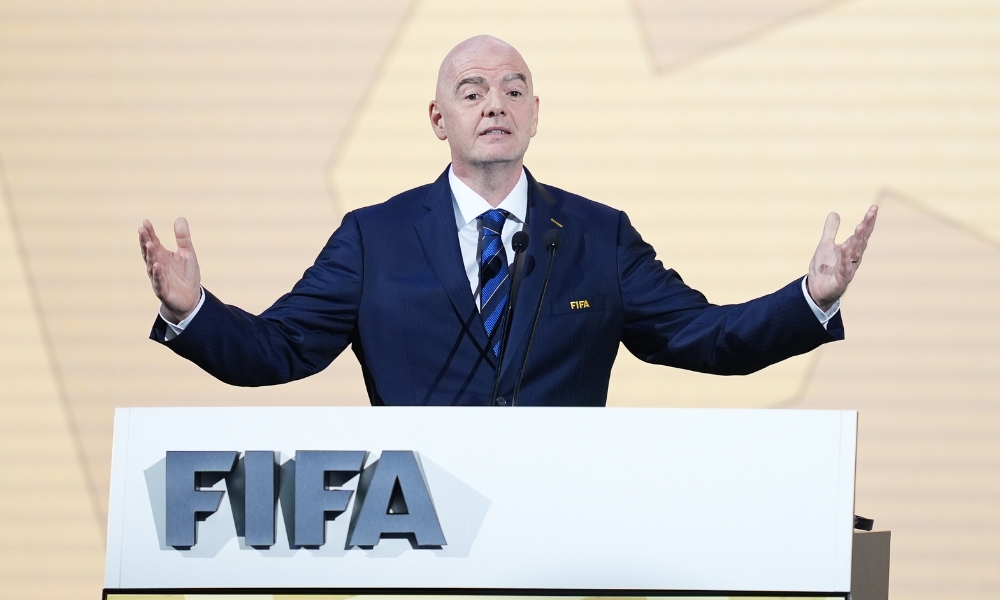 本赛季德甲使用球员人数排行：霍村34人最多，药厂23人最少.